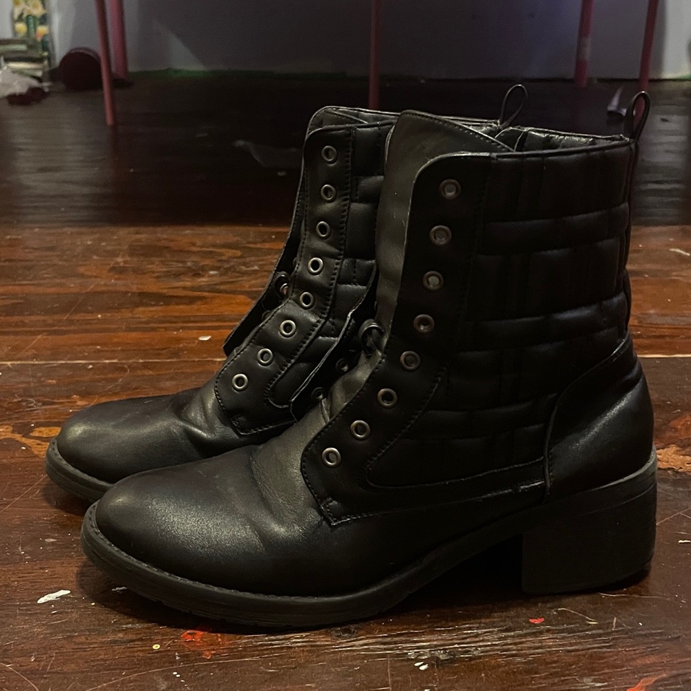 Women’s Boots